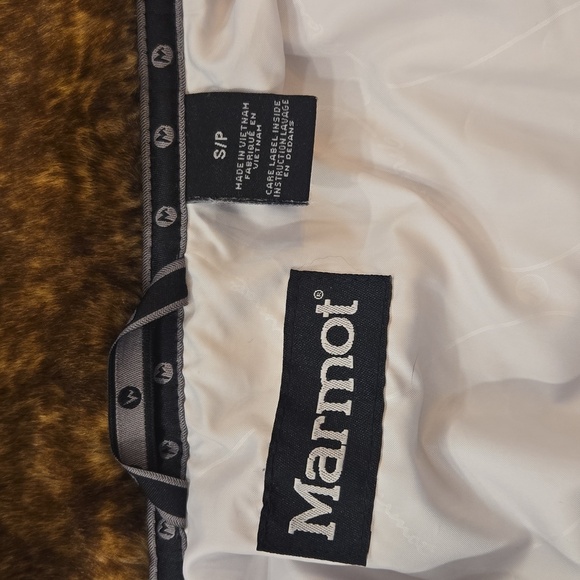 Marmot Quilted Faux Fur Collar Puffer Jacket Cream Size Small - Picture 13 of 15